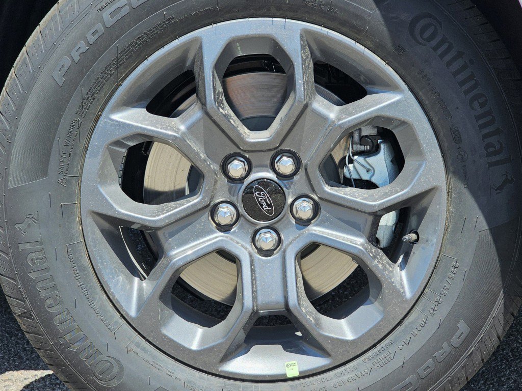 New 2025 Oxford White Ford XLT image 10