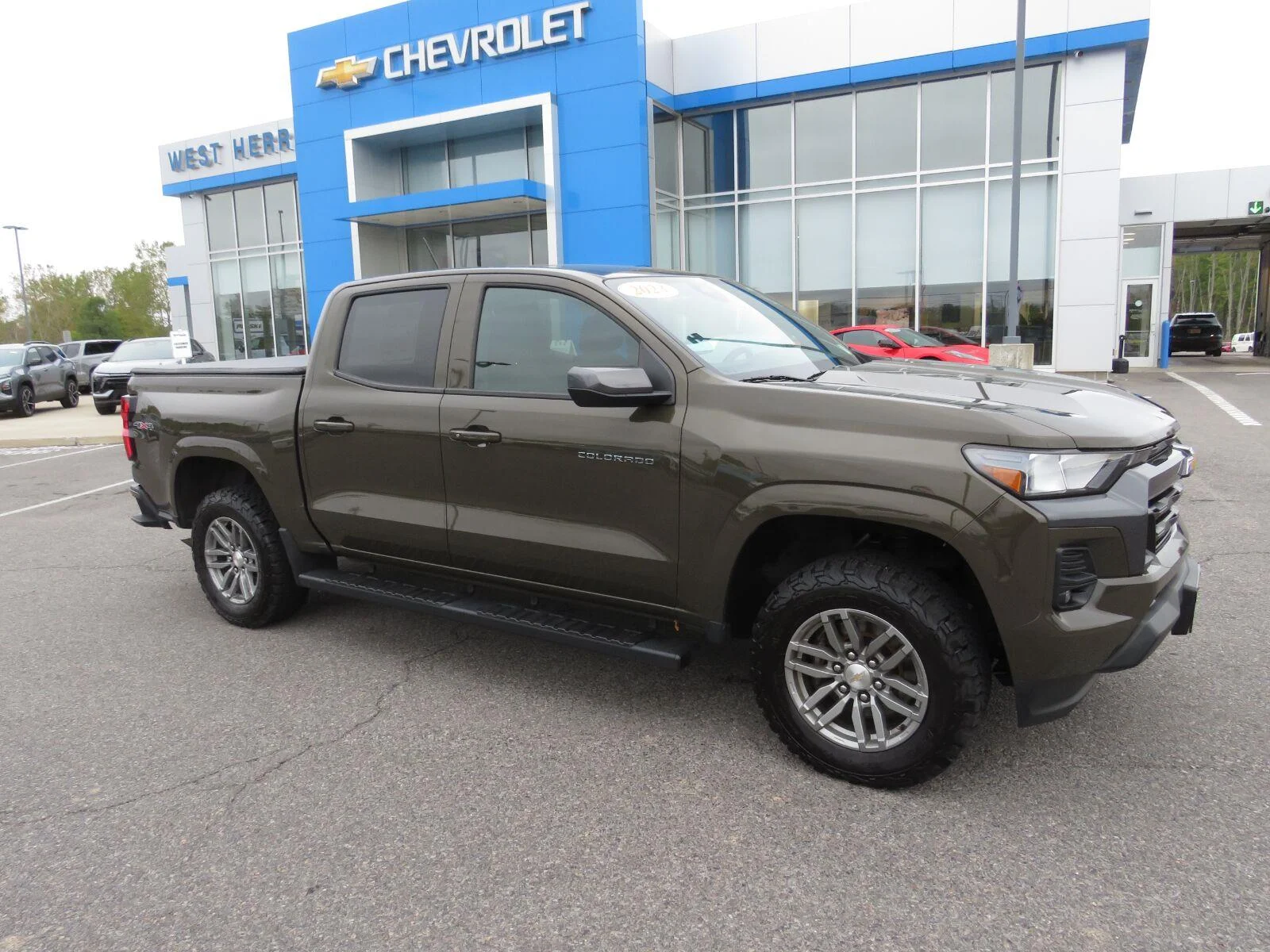 Used 2023 Harvest Bronze Metallic Chevrolet 4WD LT image 4