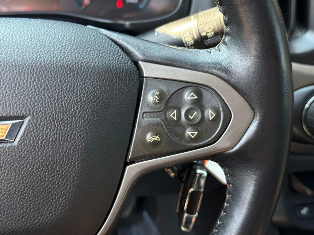 Used 2021 Crush Chevrolet Z71 image 28