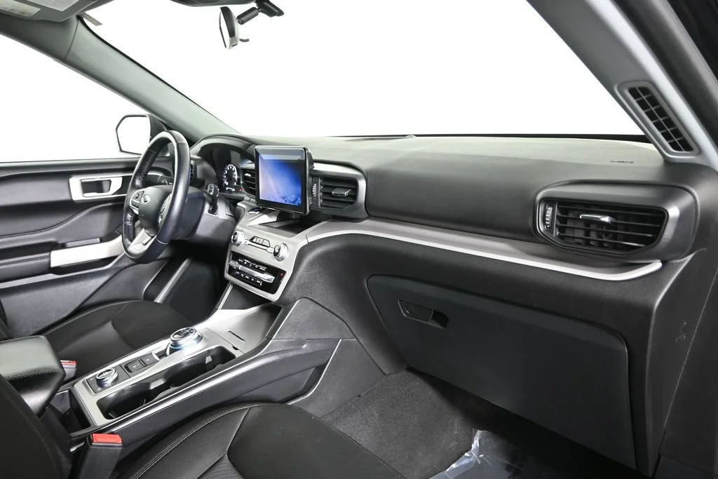 Used 2023 Black Ford XLT image 14