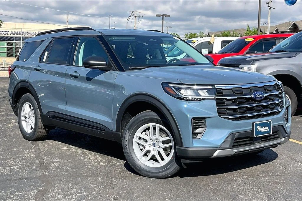 New 2026 Vapor Blue Metallic Ford Active image 35