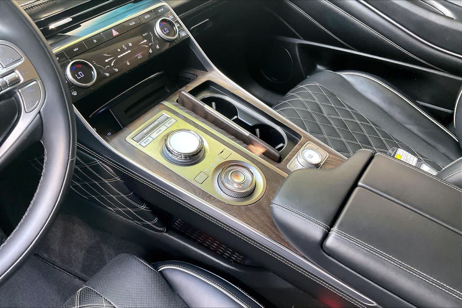 Used 2024 Capri Blue Genesis  image 16