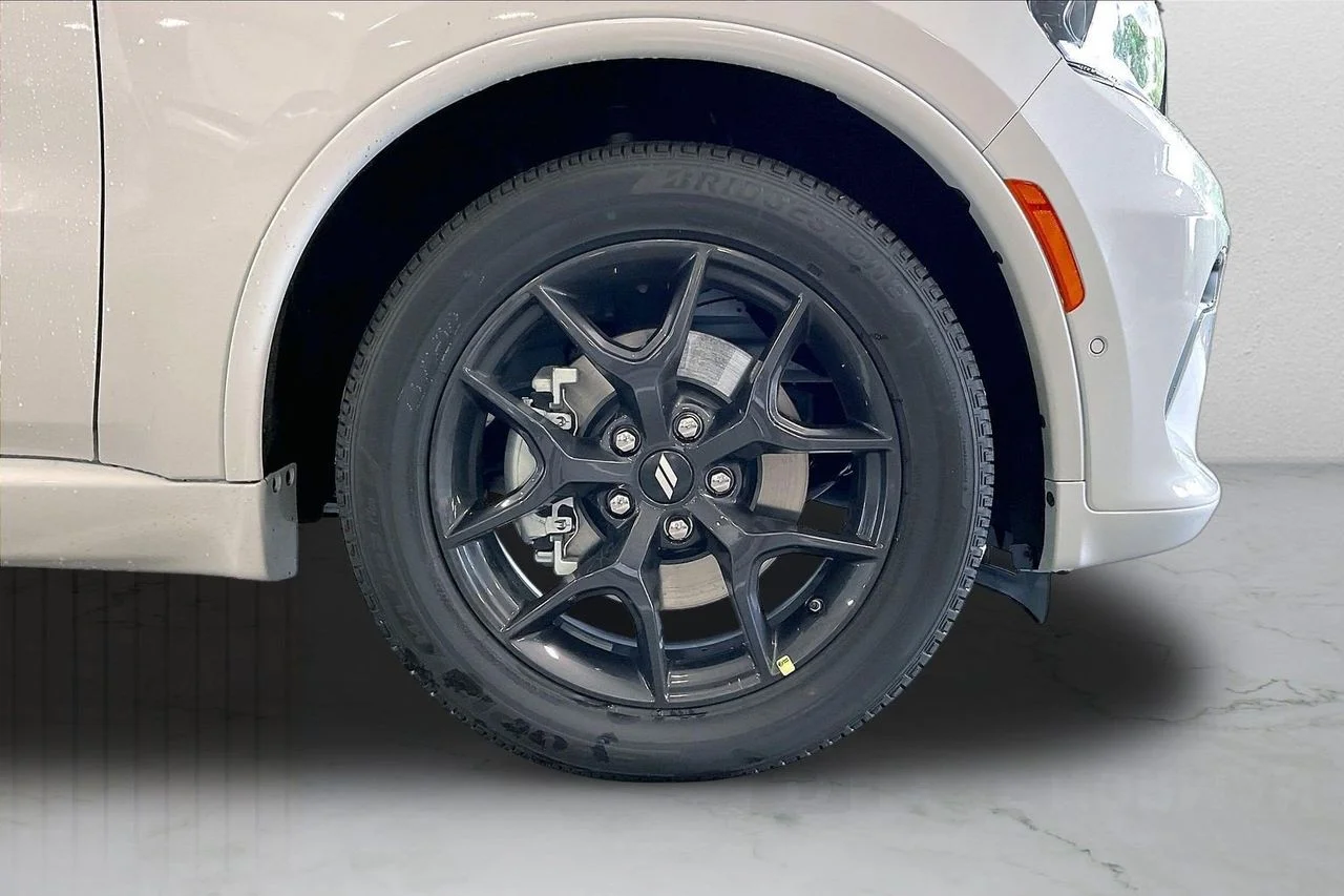 New 2026 White Knuckle Clearcoat Dodge GT Plus HEMI V8 image 34