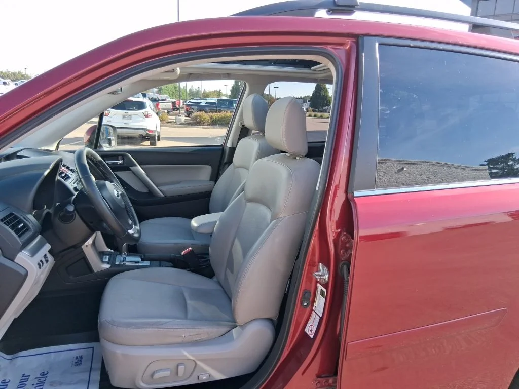 Used 2014 Venetian Red Pearl Subaru 2.5i Limited image 29