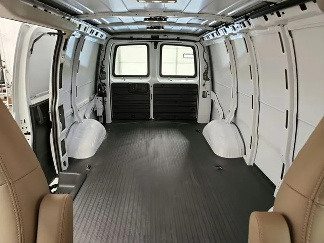 New 2026 White Chevrolet Work Van image 35