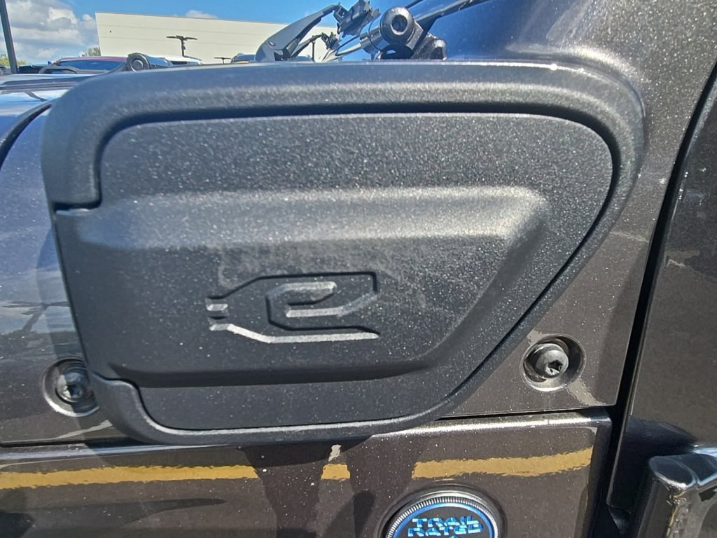 2022 Jeep Wrangler Unlimited Rubicon 4XE - Photo 30