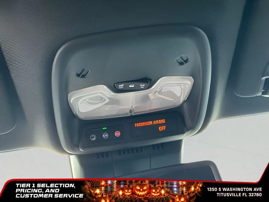 New 2026 Sterling Metallic GMC Elevation image 37