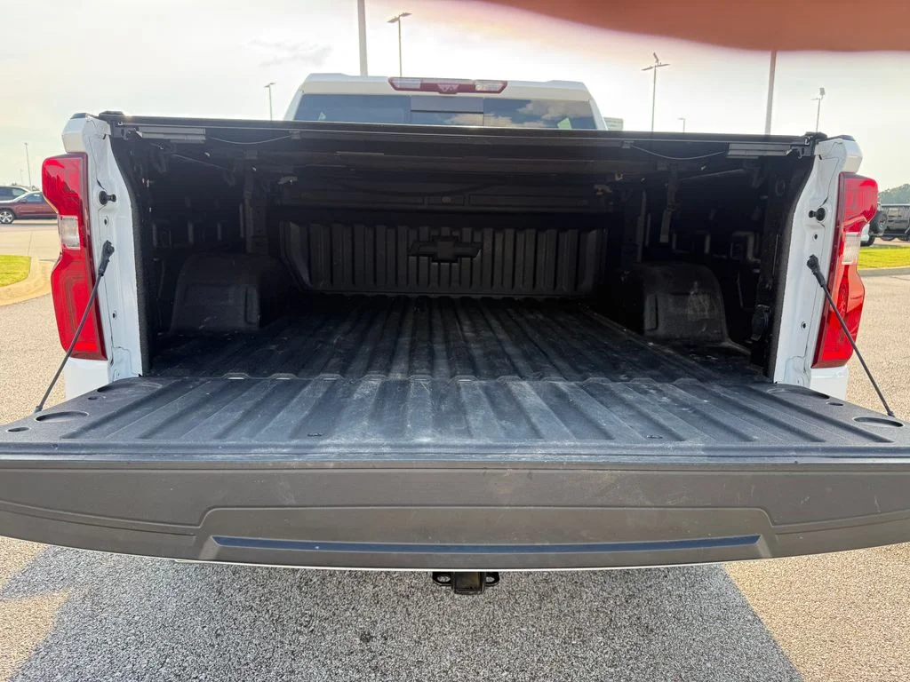 Used 2023 White Chevrolet LTZ image 22