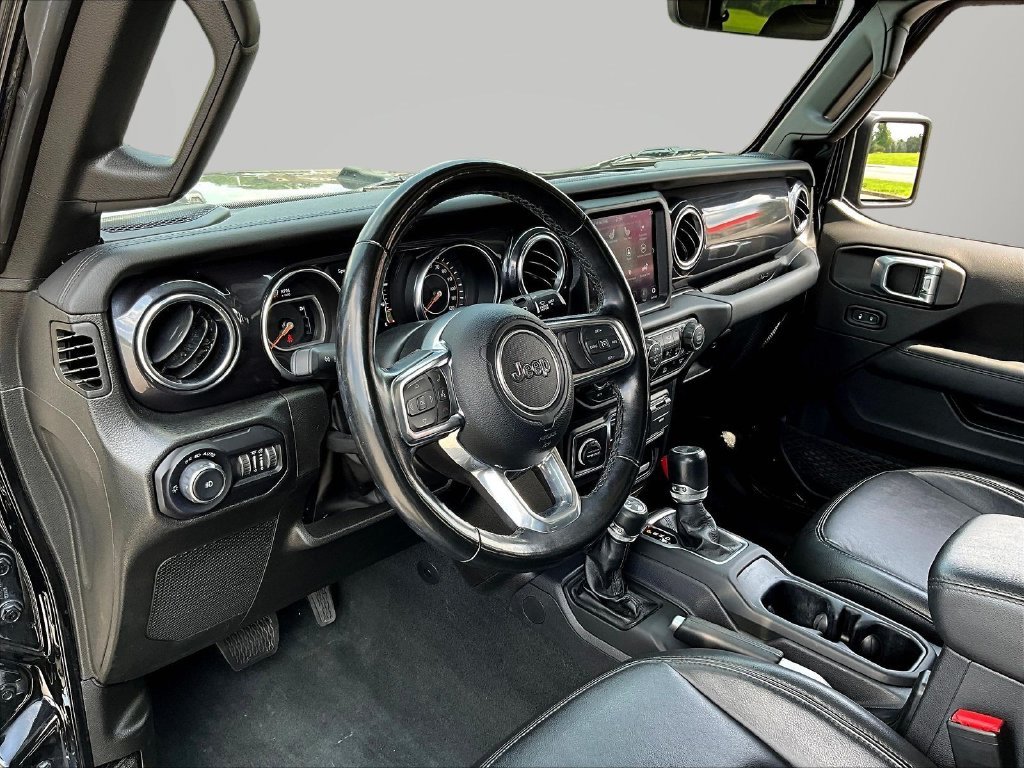 Used 2022 Black Jeep Unlimited Sahara Altitude image 17