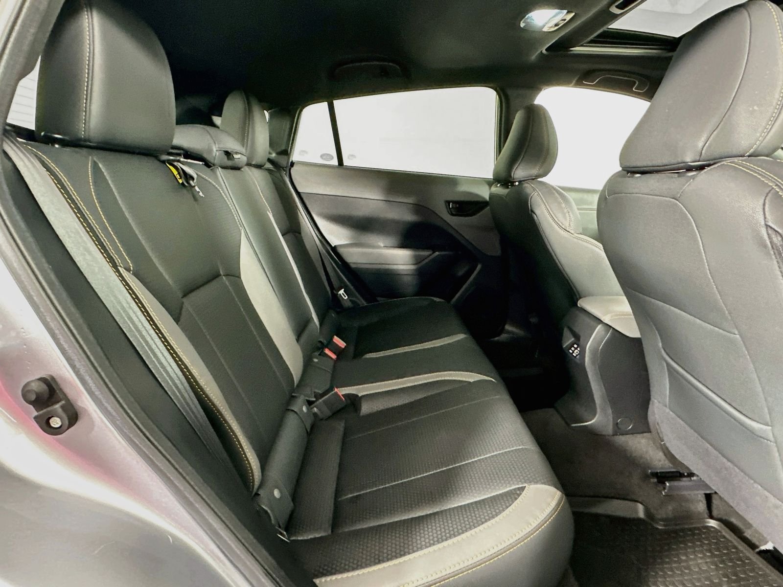 Used 2025 Ice Silver Metallic Subaru Wilderness image 28