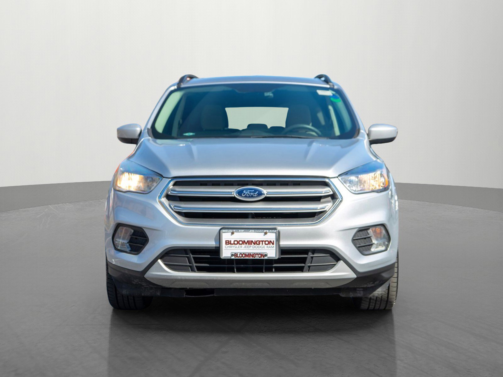 Used 2018 Ford Escape SE with VIN 1FMCU9GD3JUC20365 for sale in Minneapolis, Minnesota