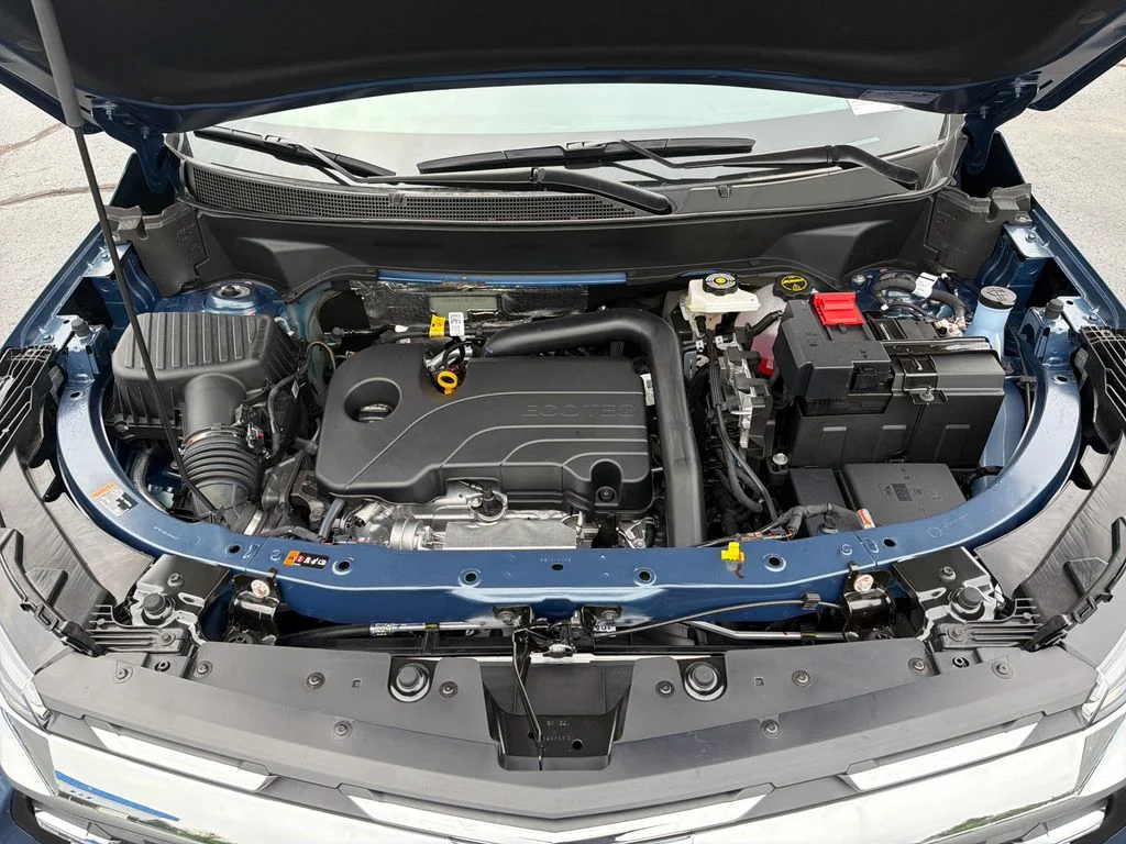 2027 Chevrolet Equinox LT - Photo 23