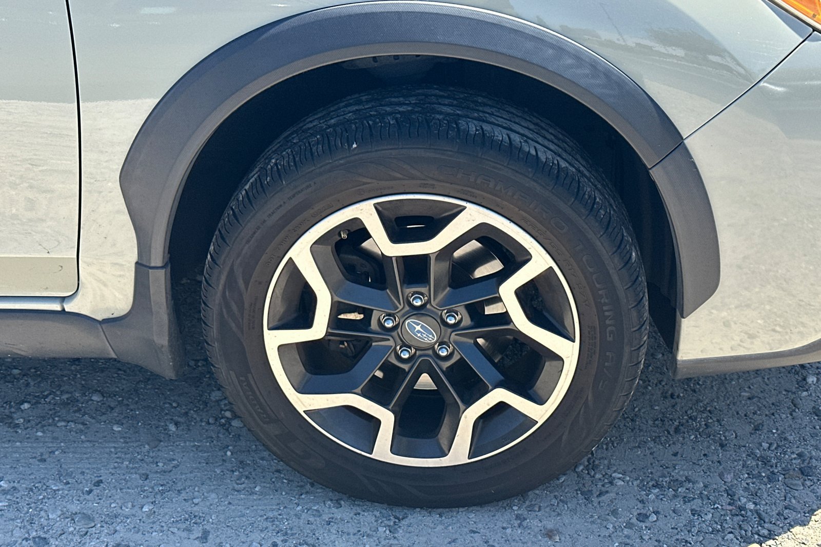 Used 2017 Desert Khaki Subaru Limited image 4
