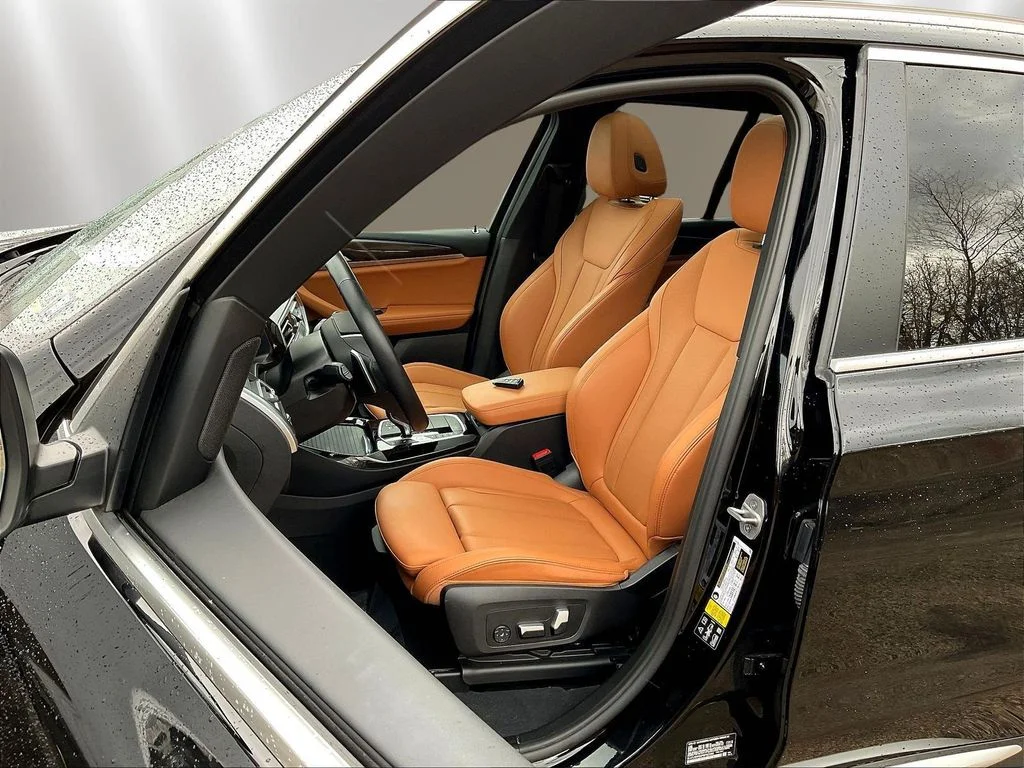 Used 2023 Jet Black BMW xDrive30i image 20