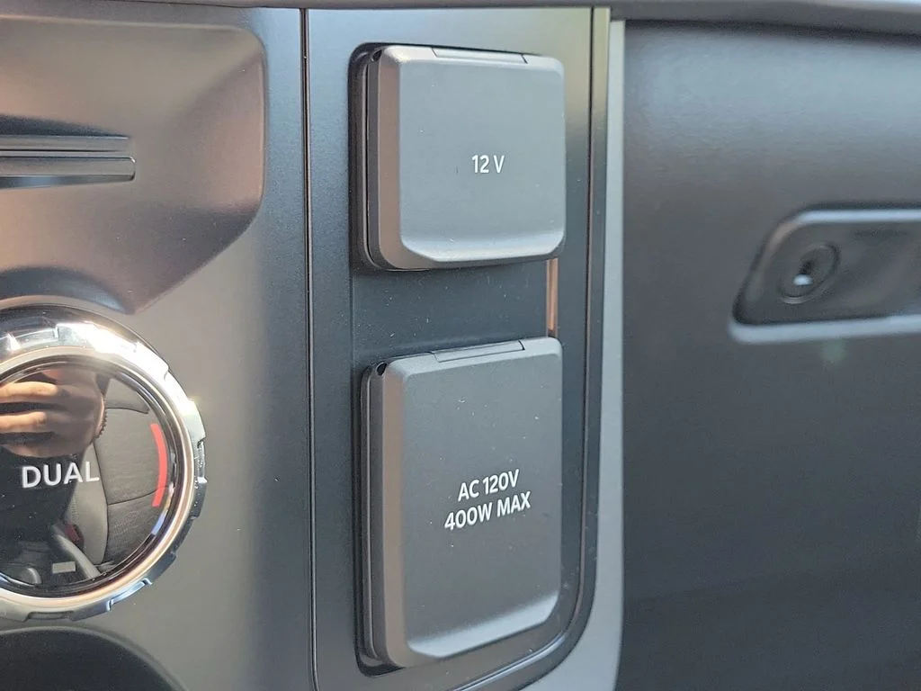 New 2026 Carbonized Gray Metallic Ford XLT image 26