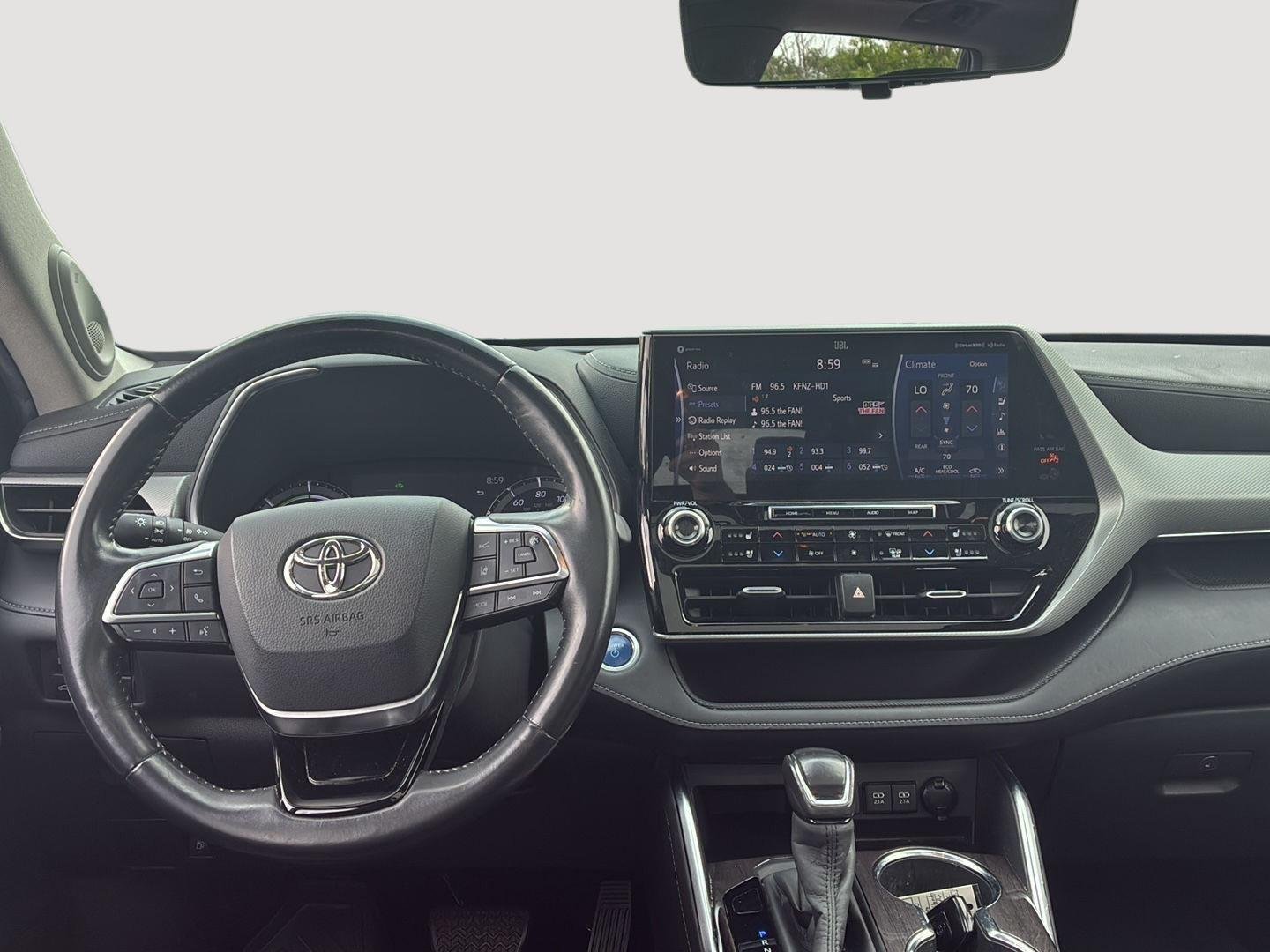 Used 2020 Blizzard Pearl Toyota Platinum image 7