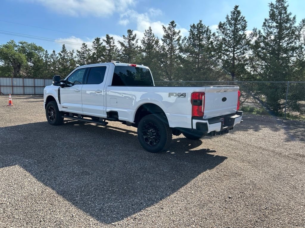 New 2026 Oxford White Ford Lariat image 4