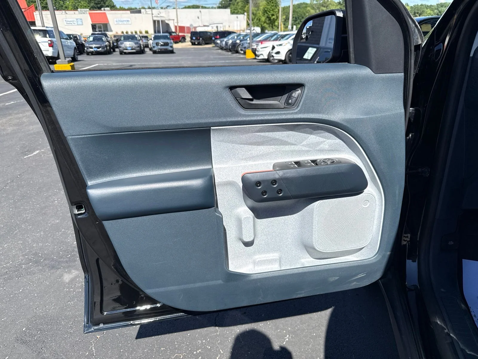 Used 2022 Black Ford XLT image 18