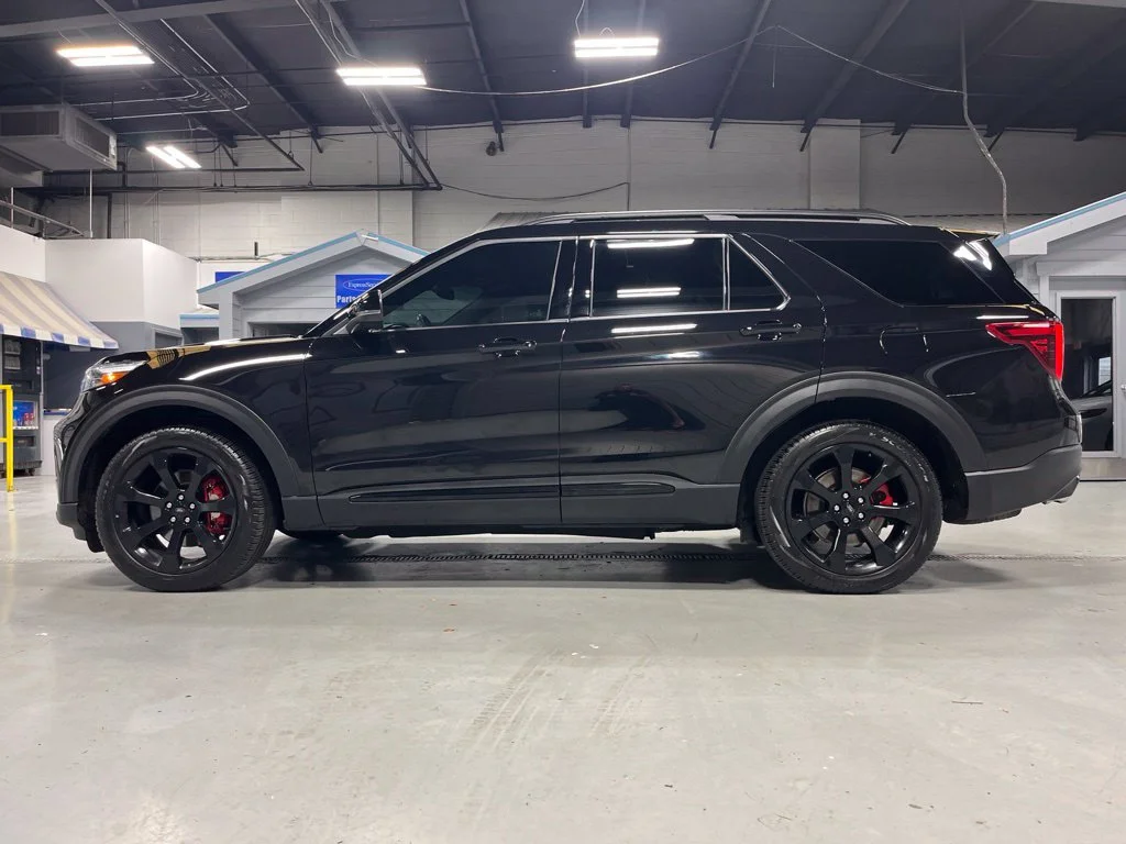 Used 2023 Black Metallic Ford ST image 4