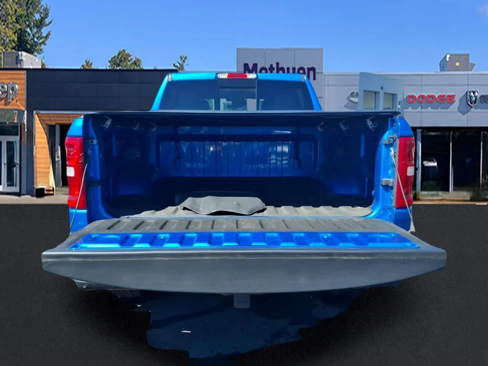 Used 2025 Hydro Blue Pearlcoat Ram Big Horn image 6
