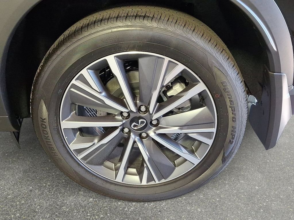 New 2027 MINERAL BLACK INFINITI Luxe AWD image 7