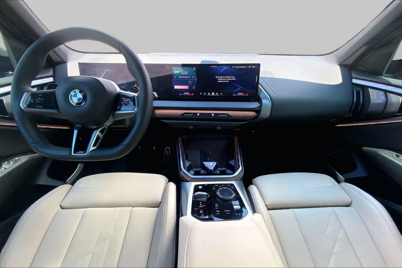 Used 2025 Black Sapphire Metallic BMW 30 xDrive image 16