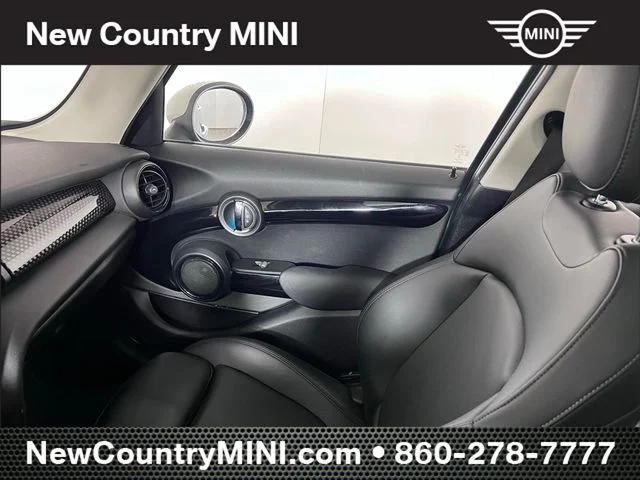 Used 2019 Green MINI  image 24