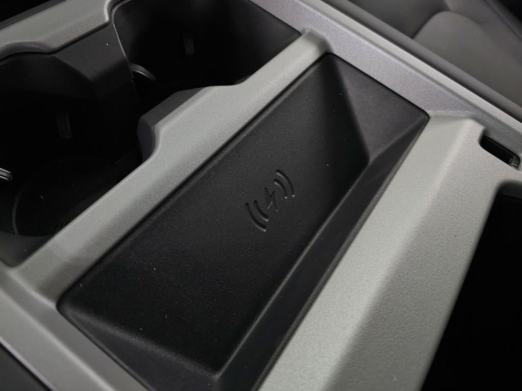 Used 2026 Gray Land Rover X image 32