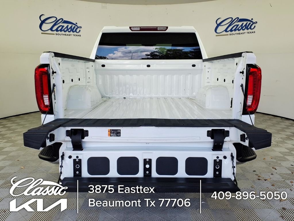 Used 2025 White GMC SLT image 5