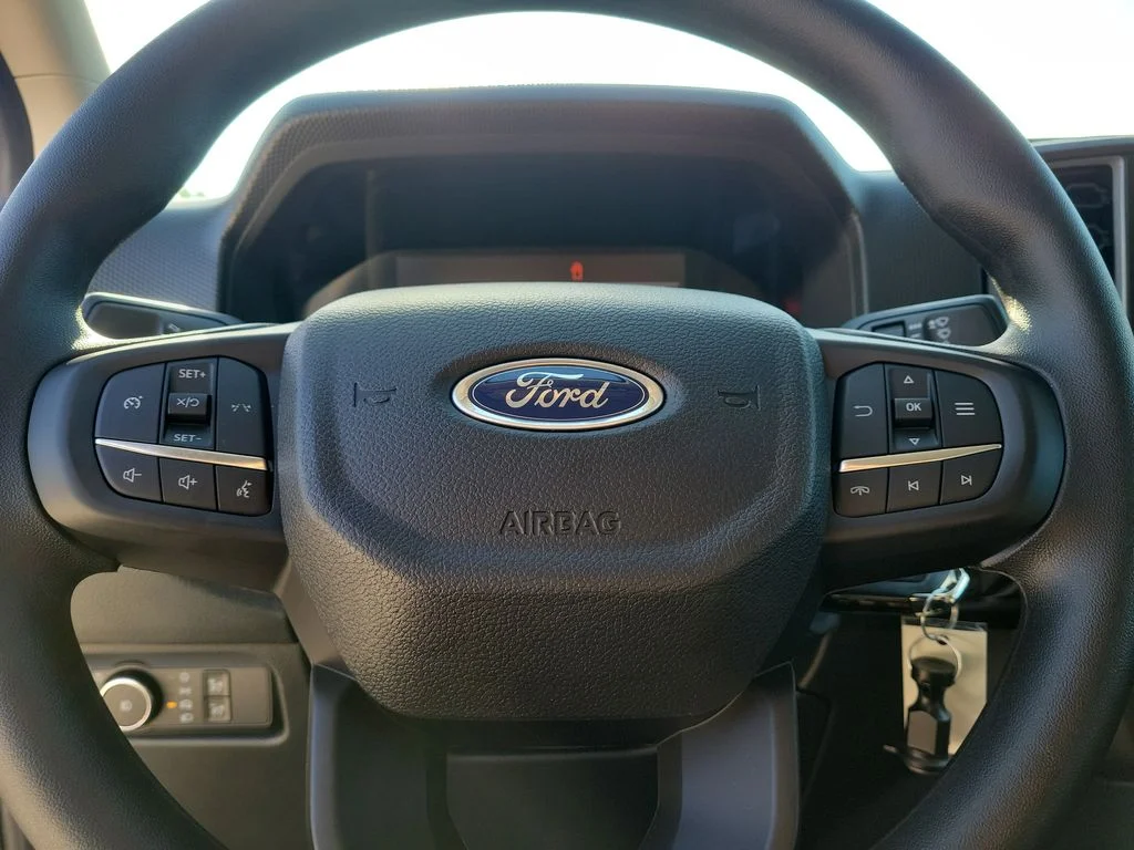 New 2026 Oxford White Ford XL image 16
