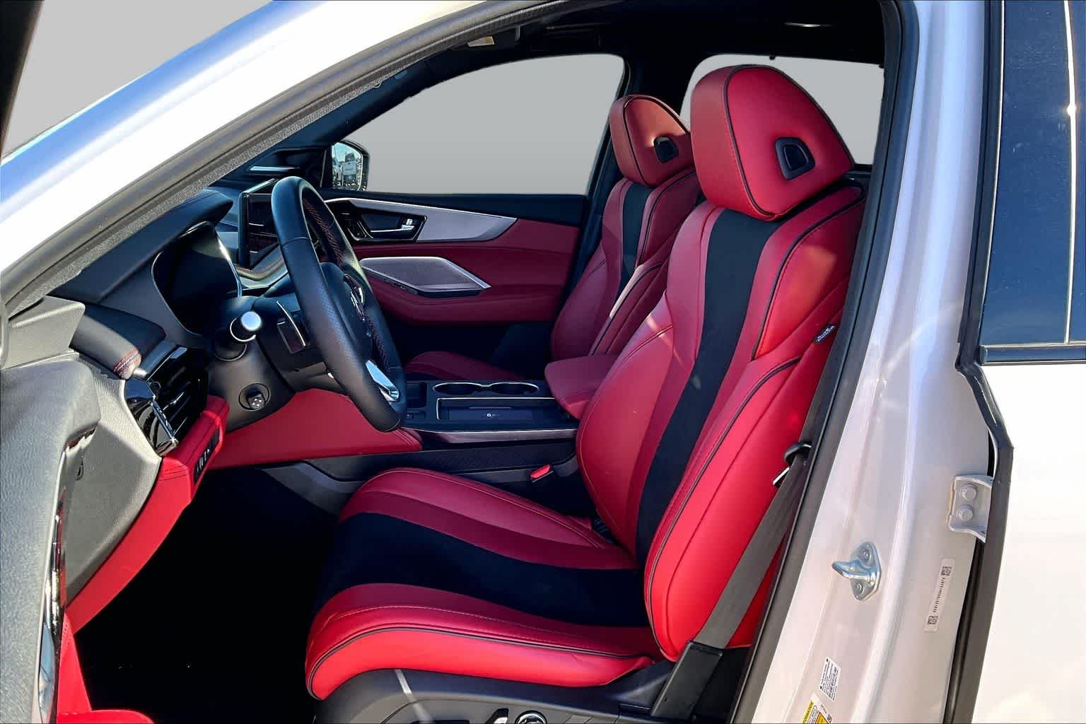 2025 Acura MDX A-Spec Package - Photo 9