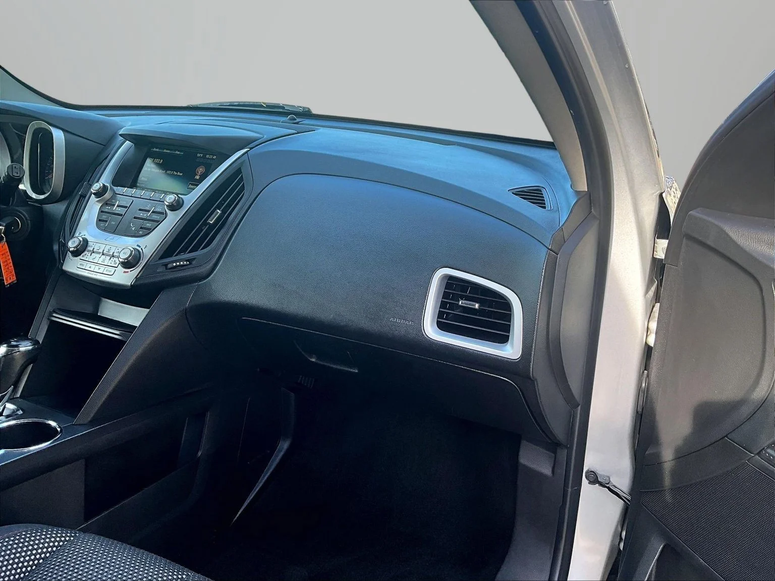 Used 2017 Silver Chevrolet LT image 18