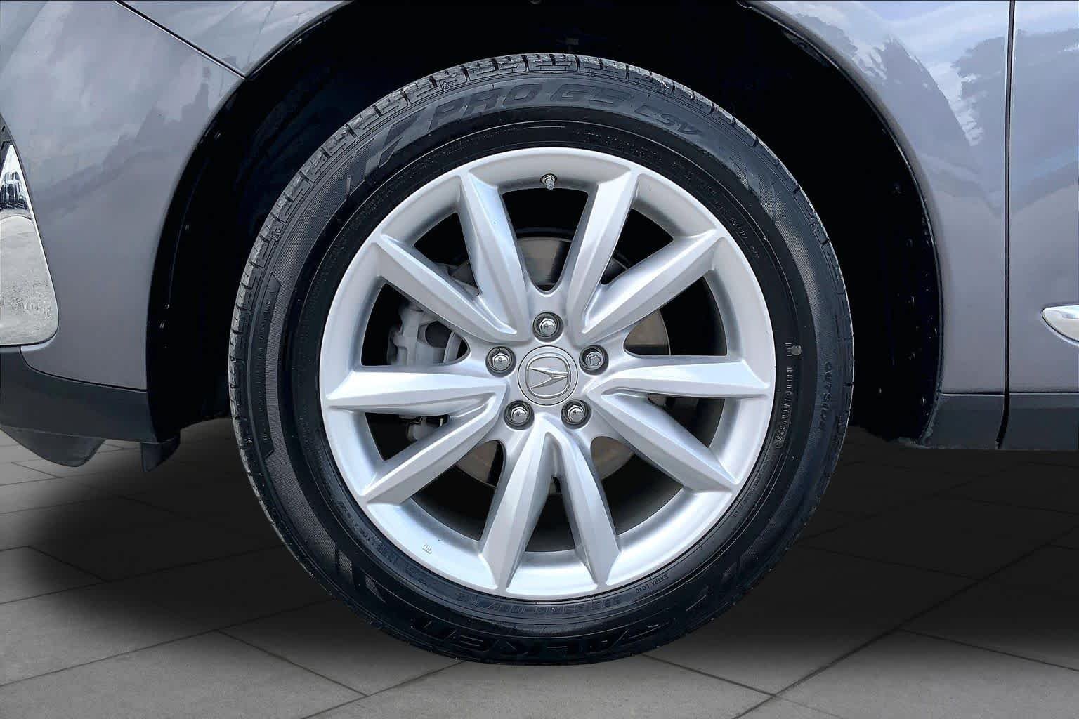 Used 2019 Modern Steel Metallic Acura  image 11