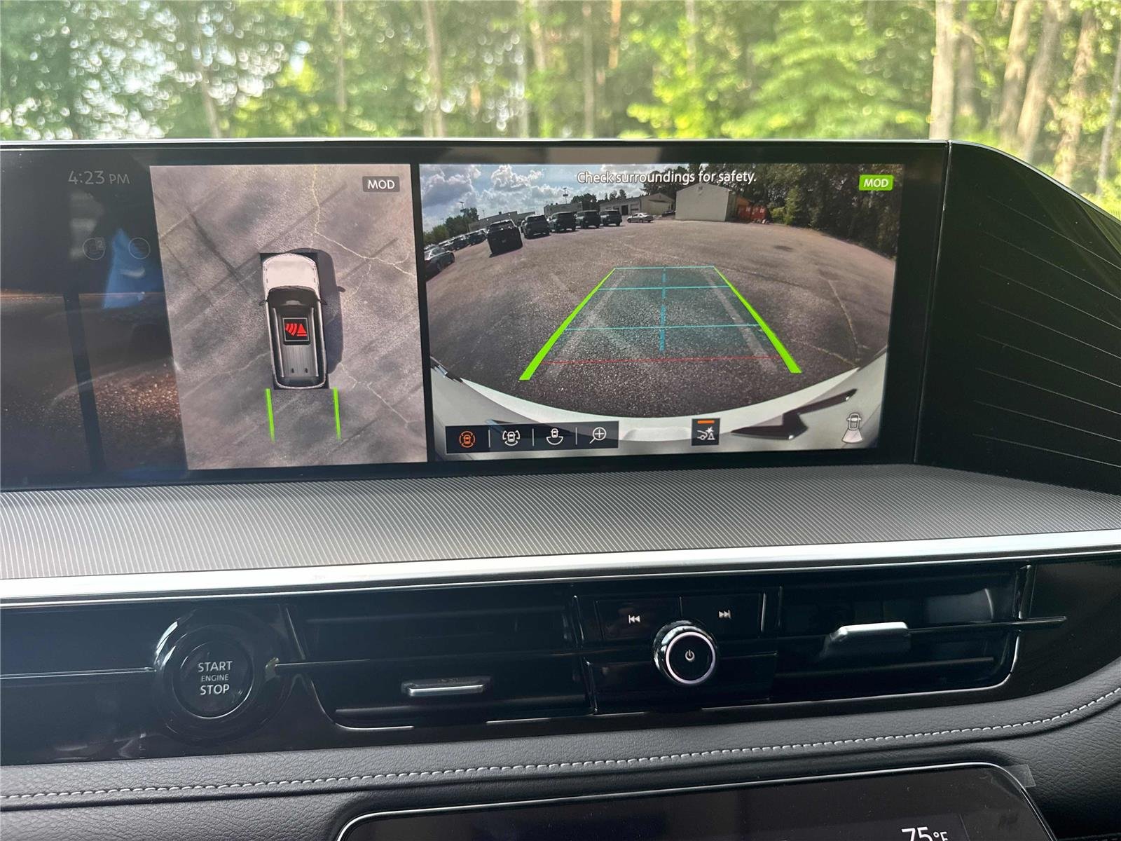New 2027 RADIANT WHITE INFINITI Luxe 2WD image 21