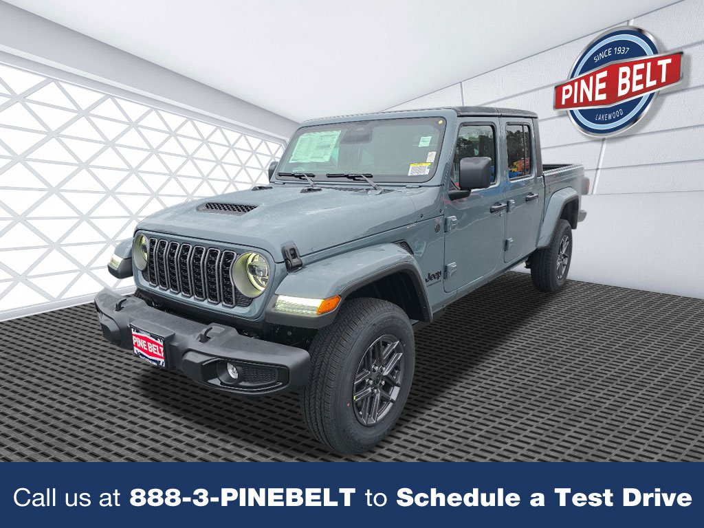 2026 Jeep Gladiator Sport S Auto's photo