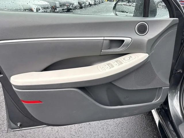 Used 2023 Gray Hyundai SEL image 26