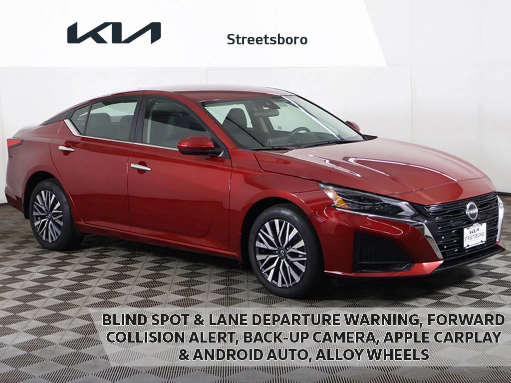 2023 Nissan Altima SV