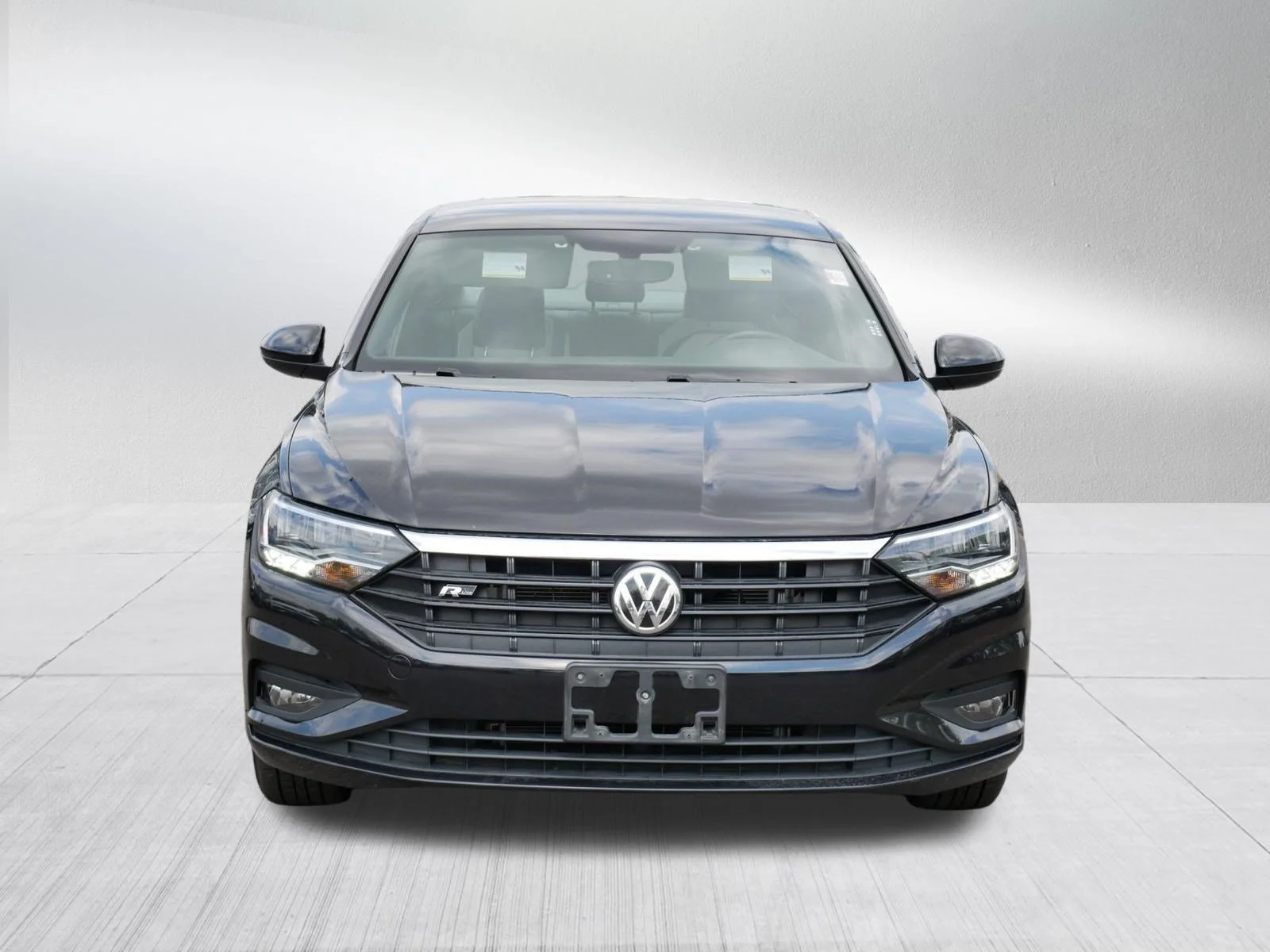 Used 2019 Deep Black Pearl Volkswagen R-Line image 2