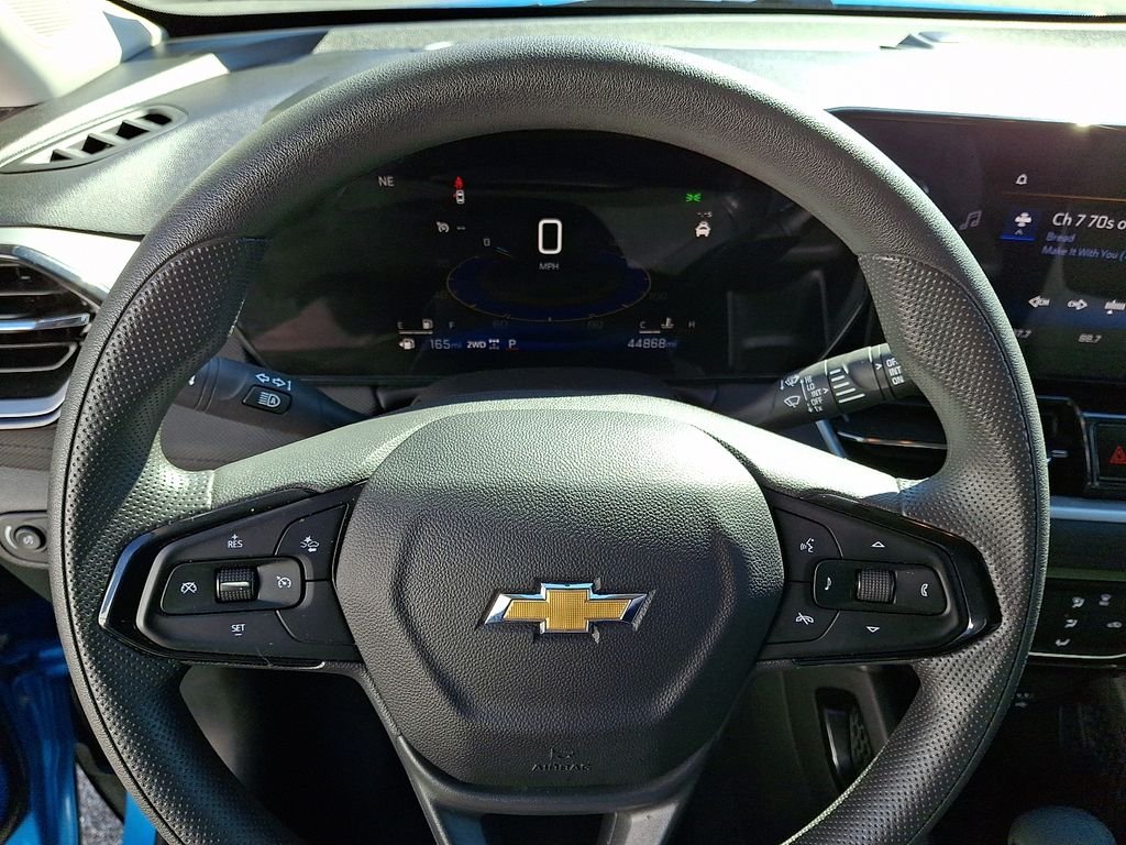 Used 2025 Blue Chevrolet LT image 19