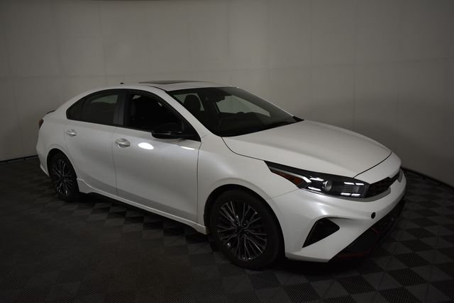 Used 2022 White Kia GT-Line image 14