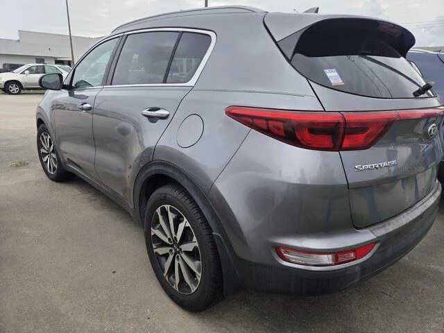 Used 2017 Mineral Silver KIA EX image 5