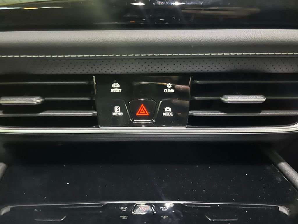 New 2026 Black Volkswagen 2.0T SE w/Technology image 15