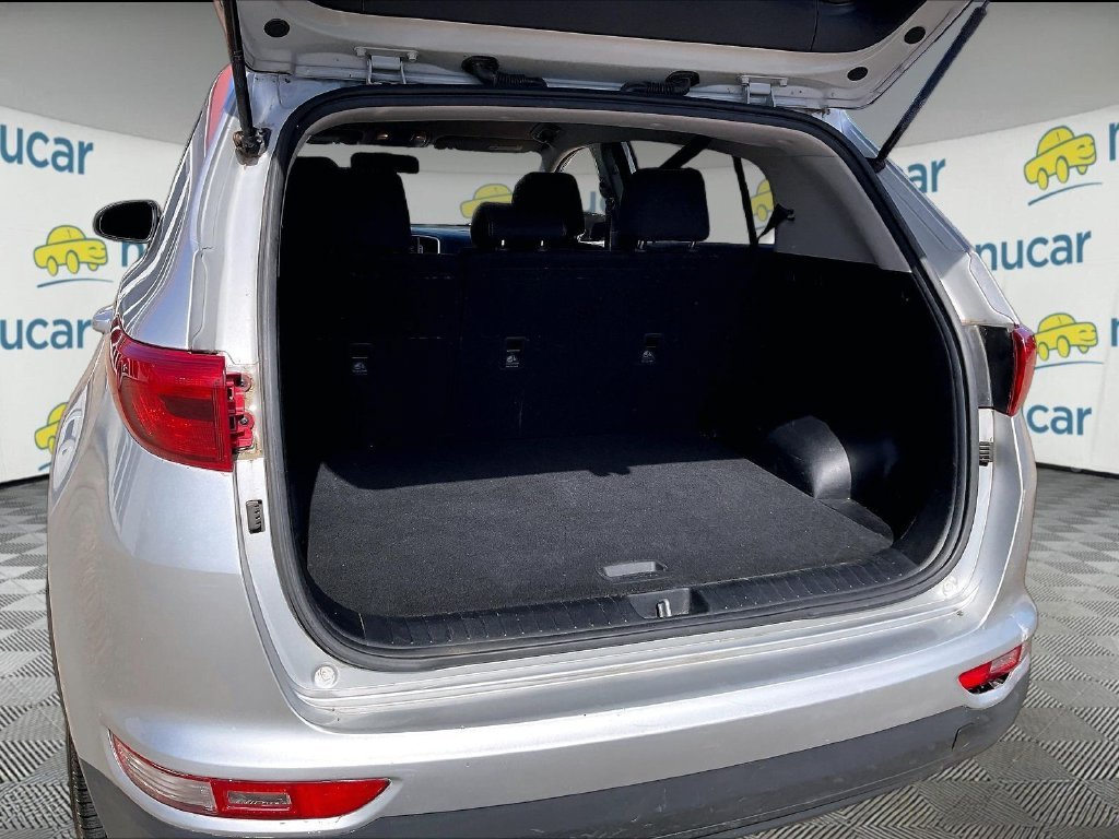 Used 2017 Sparkling Silver Kia LX image 34