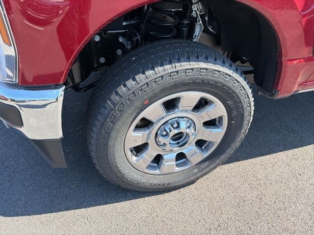 New 2026 Ruby Red Metallic Tinted Clearcoat Ford F-350® Lariat® image 8