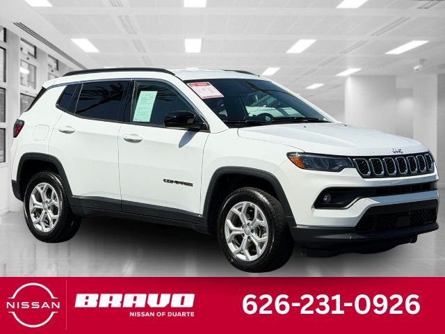 Used 2024 White Jeep Latitude image 1