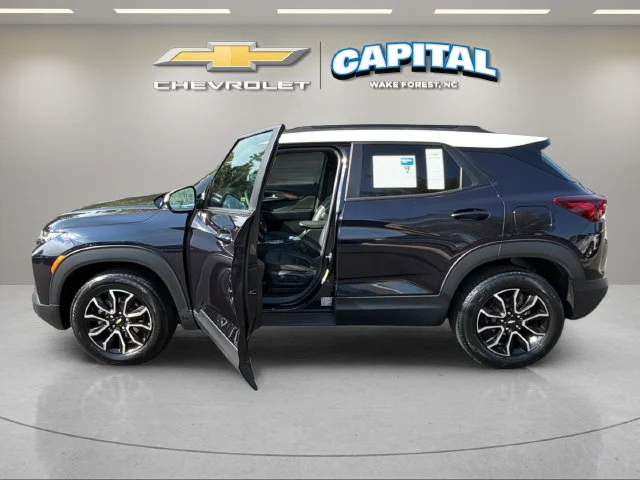 Used 2021 Blue Chevrolet ACTIV image 9