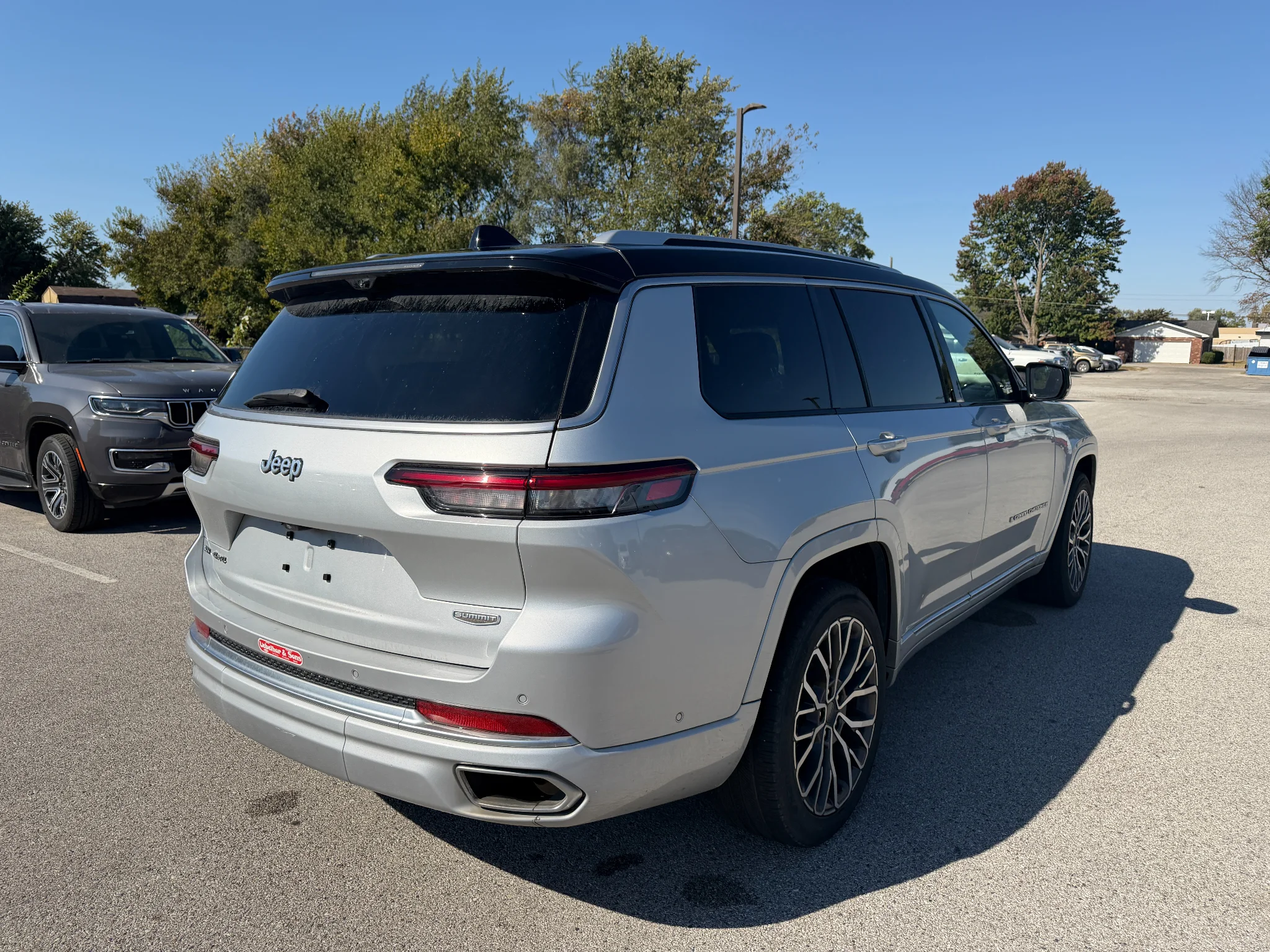 Used 2021 Silver Zynith Jeep Summit Reserve image 12