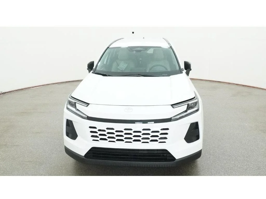 New 2026 White Toyota XLE Premium image 20