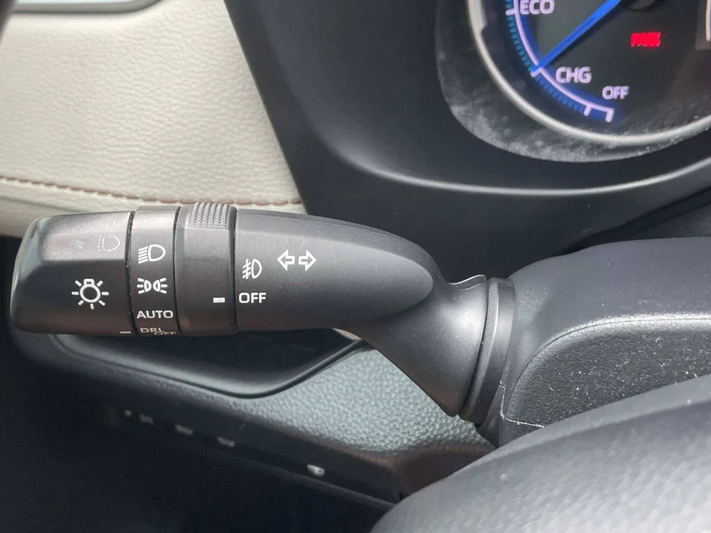 Used 2024 Gray Toyota XLE Premium image 32