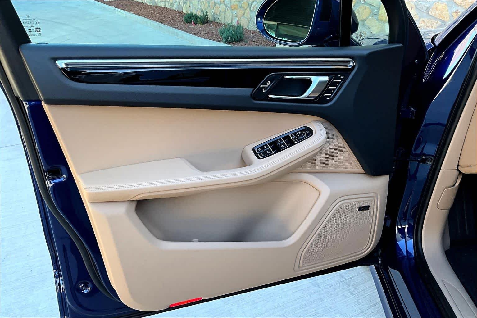 2026 Porsche Macan - Photo 19